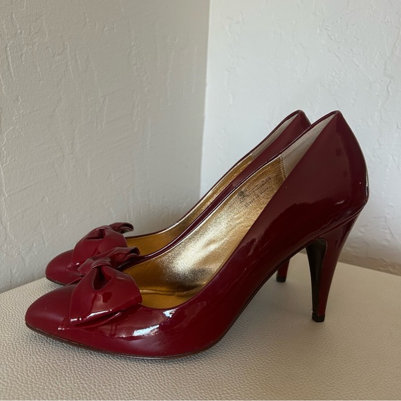 SOLD - Oxblood Red Coach Patent Leather Bow Heels - Picture 6 of 15